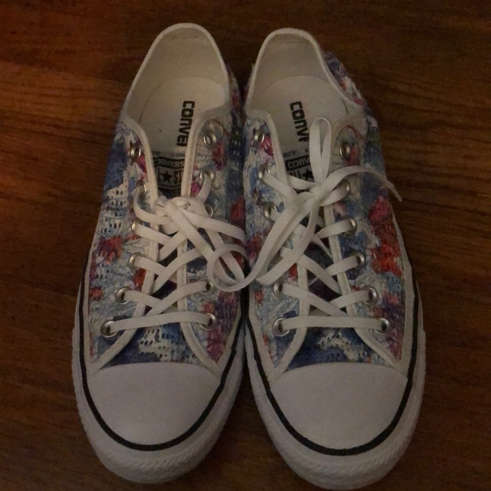 Converse Women's Multicolor Sneakers